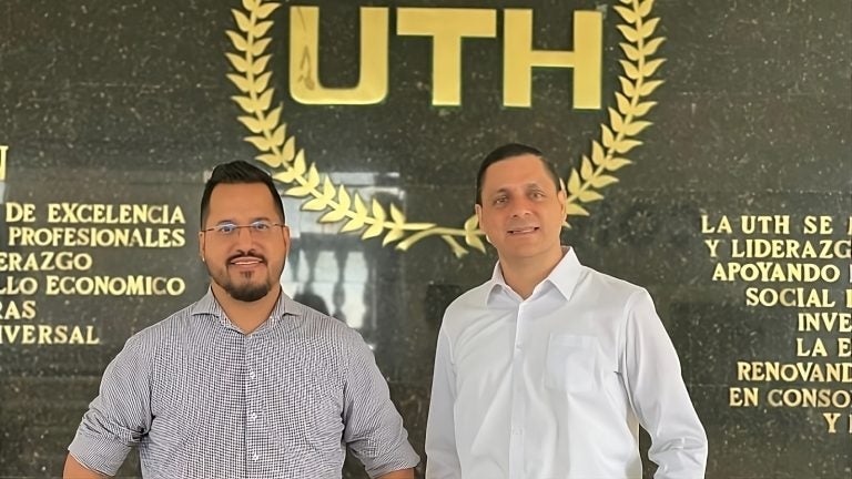 «¿Cómo ganar las elecciones?»: UTH lanza curso único en Centroamérica