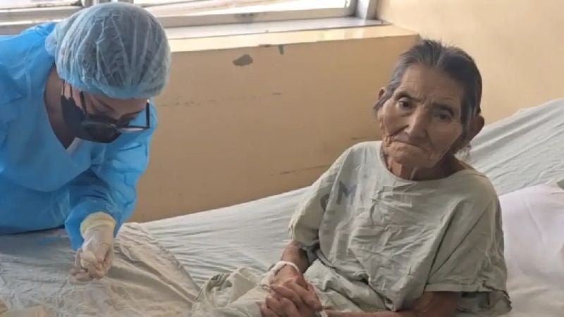 Abuelita con gusano barrenador abandonada en el Hospital Escuela (1)