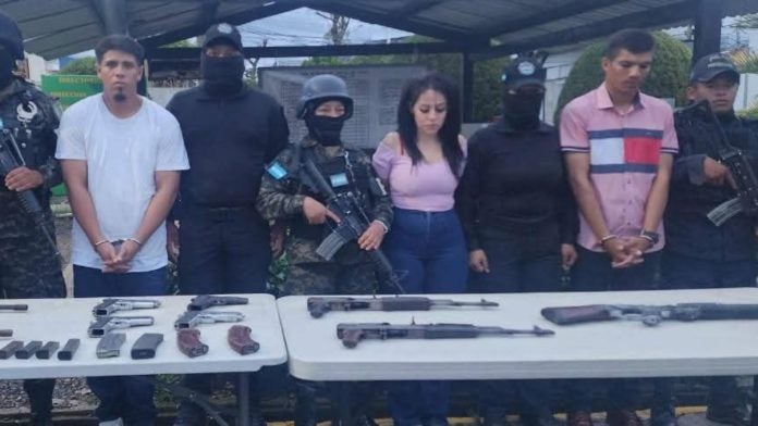 Armas