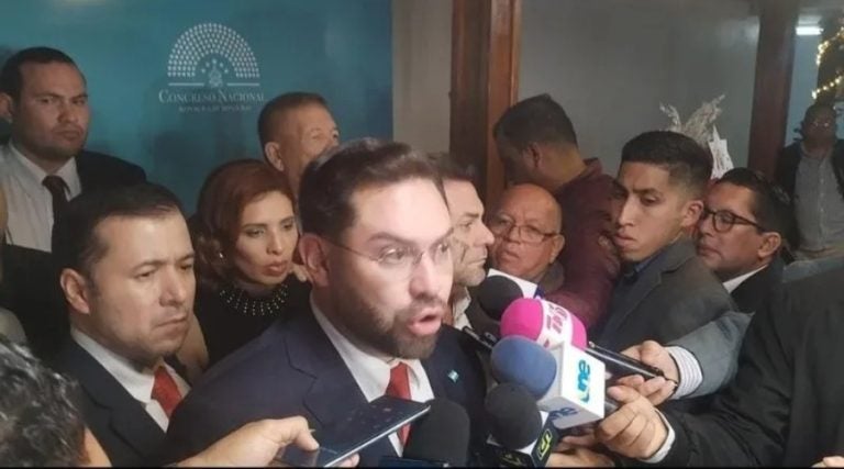 Bancada liberal mantendrá medida de protesta en próxima sesión