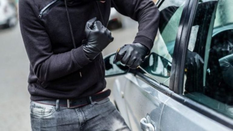 Policía identifica a tres bandas criminales que roban vehículos en la capital