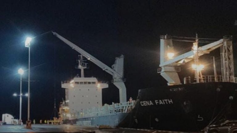 Captan presunta importación de indumentaria militar proveniente de puerto chino en Valle