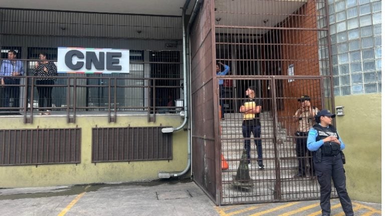 Candidatos independientes presentan recurso de reposición ante el CNE