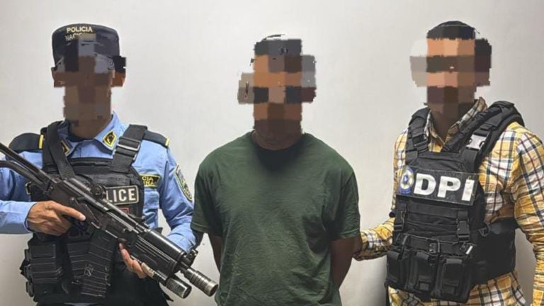 Cae integrante de banda "Los Cálix"