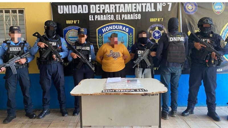 Capturan señora Acero