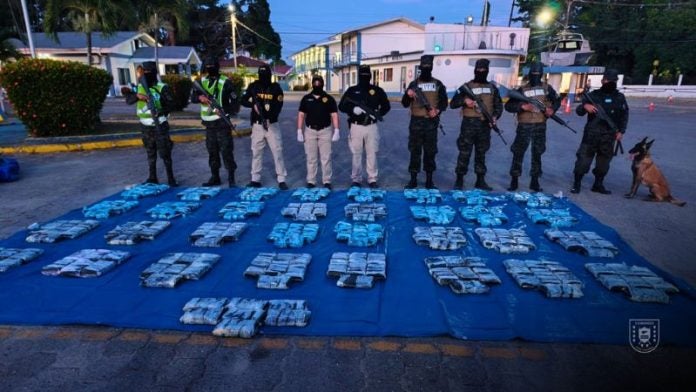 Cocaína escondida envases
