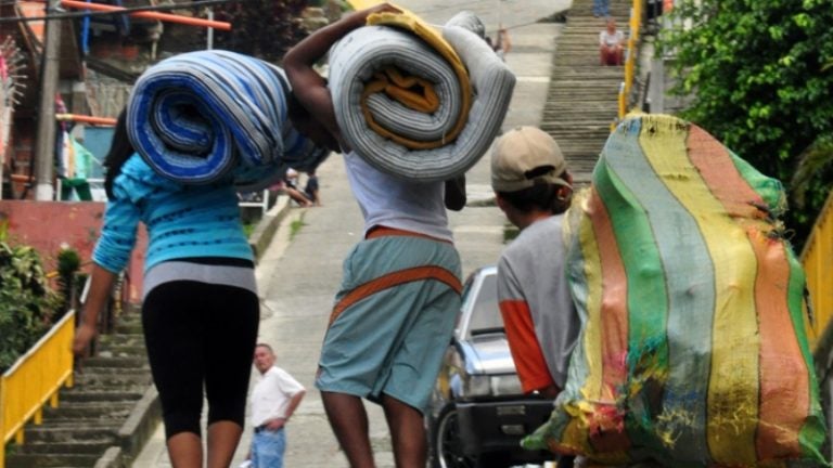 El 56 % de las personas desplazadas en Honduras son mujeres, según ACNUR