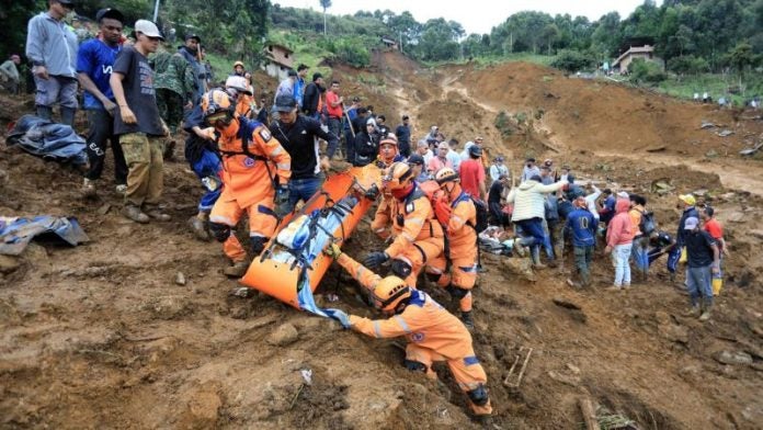Muertos deslizamiento cerca Medellín