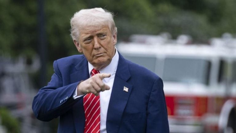 Trump, sobre un posible ataque a Irán: “Nadie sabe lo que voy a hacer”