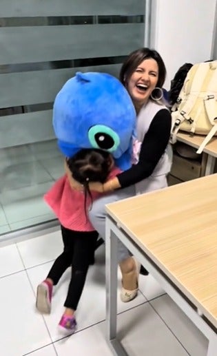 Cesia Mejía regalo