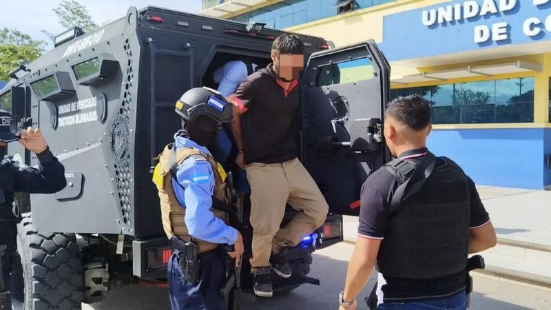 Homicida madre policía