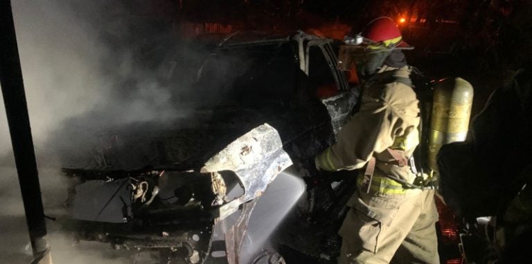 Cuatro carros arden en SPS y Choloma: ¿qué está sucediendo y qué precauciones debe tomar?