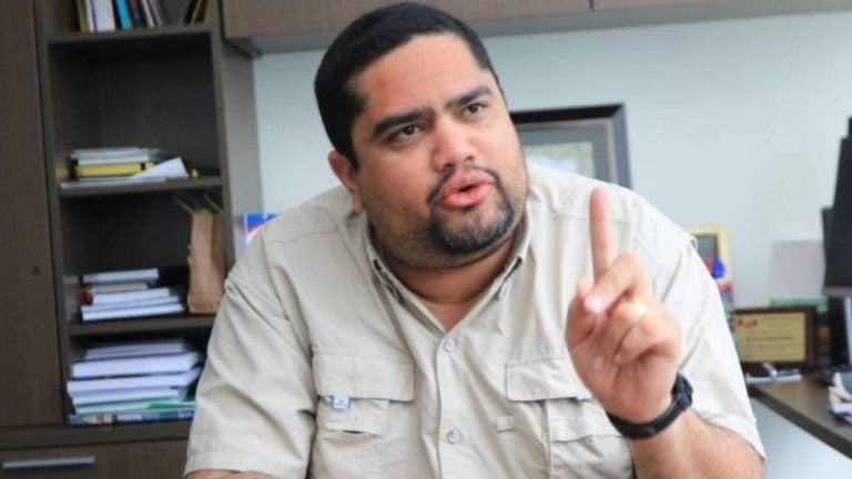 Ministro de Sedesol: “Vivo exclusivamente con mi salario”