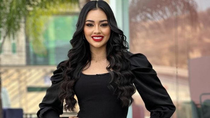 Kennia Mondragón tuneada