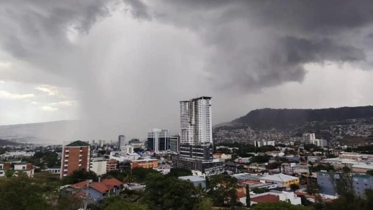 ¿Seguirán las lluvias en Honduras el resto de la semana? Copeco actualiza pronóstico