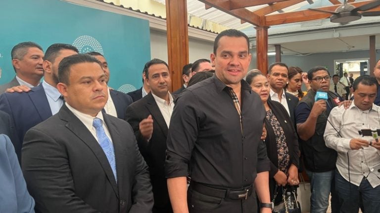 Partido Nacional niega acuerdos con Libre y anuncia insurrección legislativa