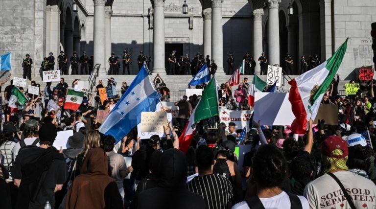 Honduras en alerta tras protestas y redadas en EEUU: instan a migrantes a no sumarse a manifestaciones