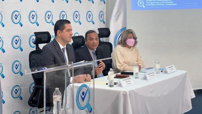 1700 precandidatos no rindieron cuentas Libre