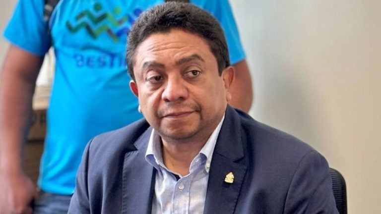 «No se necesita ratificar el acta», dice diputado tras publicación de préstamos de la CAF