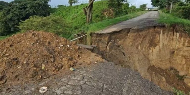 Lluvias vuelven a amenazar la frágil carretera entre Honduras y Nicaragua
