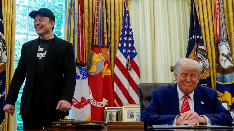 Trump está "muy decepcionado" con Musk y él lo acusa de "ingratitud"
