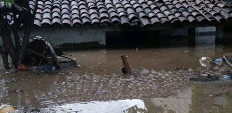 Lluvias dejan unas 16 comunidades incomunicadas en Alianza, Valle