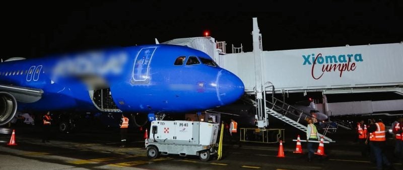 Xiomara si cumple avión en SPS