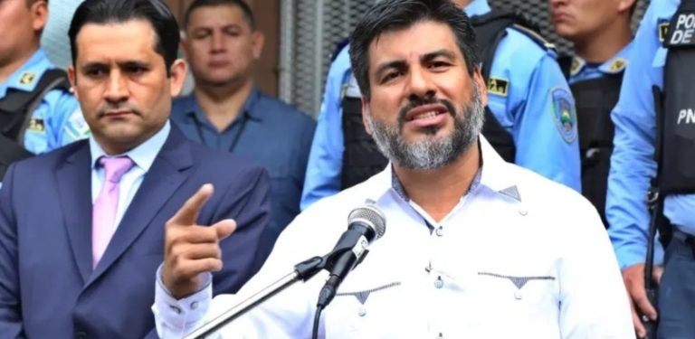«Se van a podrir»: fiscal general arremete contra capturados por caso Koriun