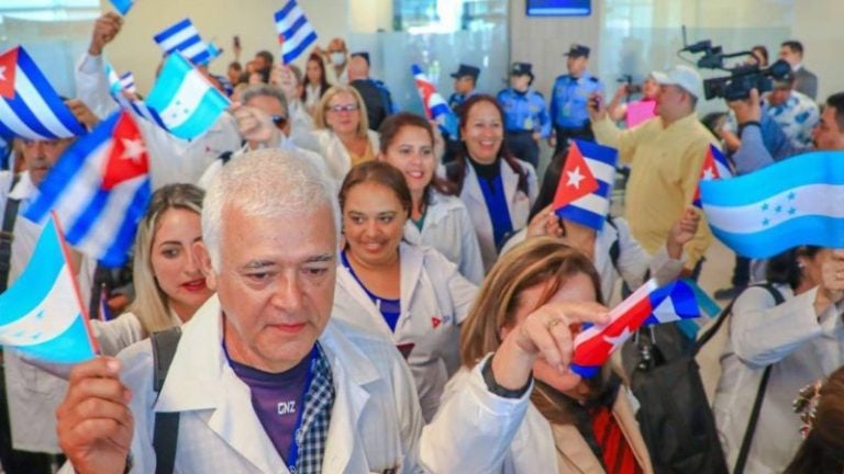 ASJ: No hay resultados visibles de médicos cubanos en Honduras