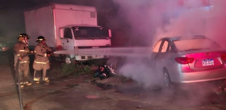 Vehículo se incendia en SPS tras reciente mantenimiento al motor