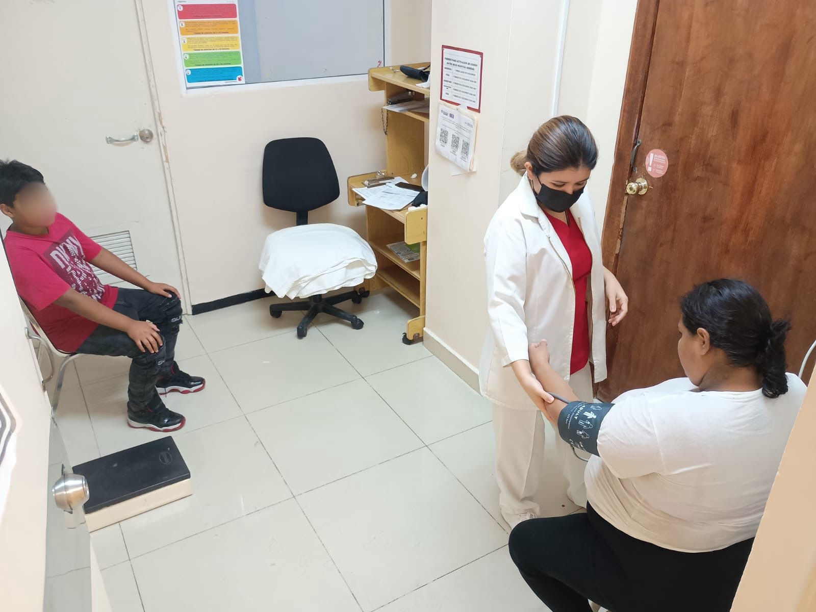 médicos