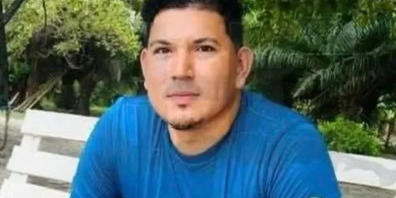El capitán del barco Yeison Orellana.