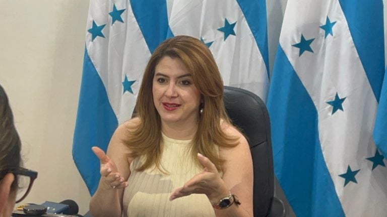 “Estamos generando un dictamen legal”: Cossette López sobre sesiones por mayoría