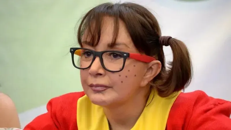 La Chilindrina en silla de ruedas