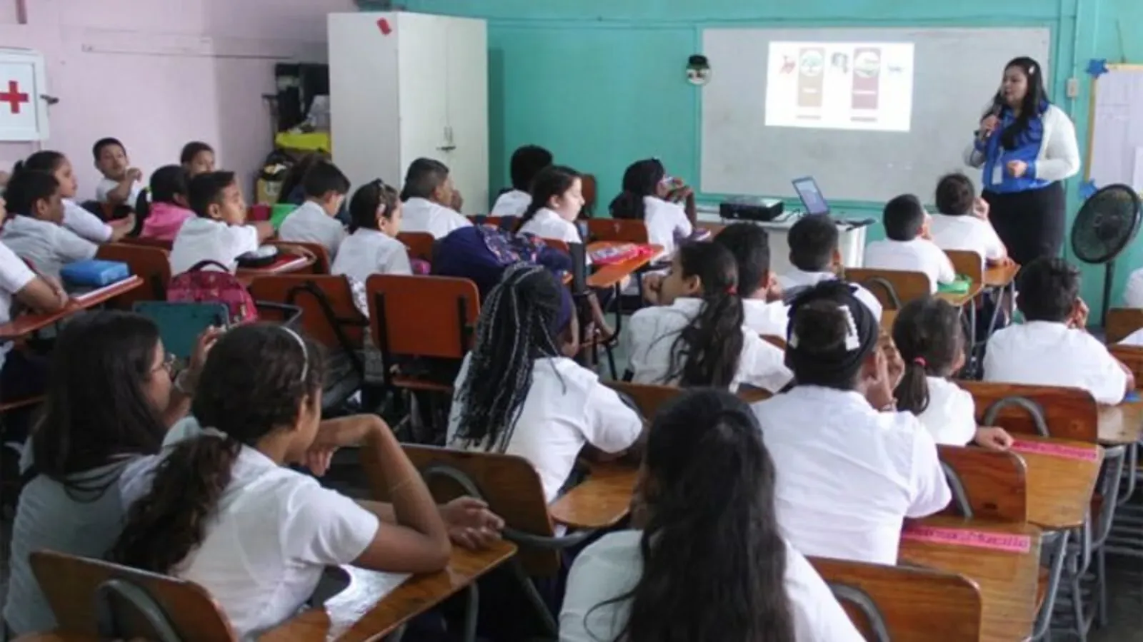Honduras reanuda clases presenciales