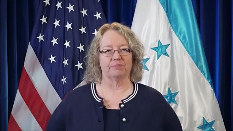 Colleen Hoey reafirma compromiso entre EE. UU. y Honduras: «sigamos fortaleciendo nuestros lazos»