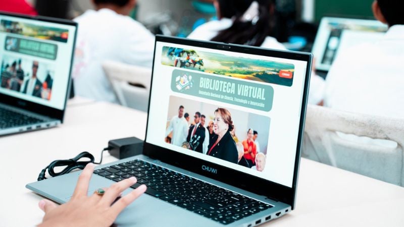 Computadoras Sobrevalorada en Senacit (2)