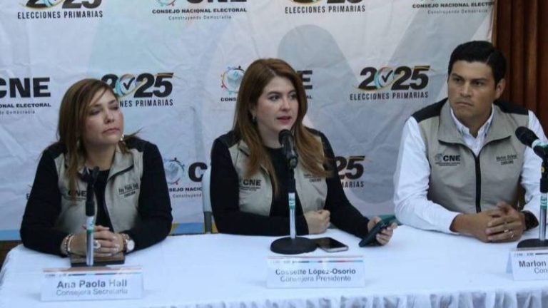 Conadeh condena agresiones contra consejeras del CNE y llama a la paz