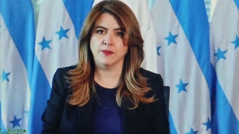Cossette López