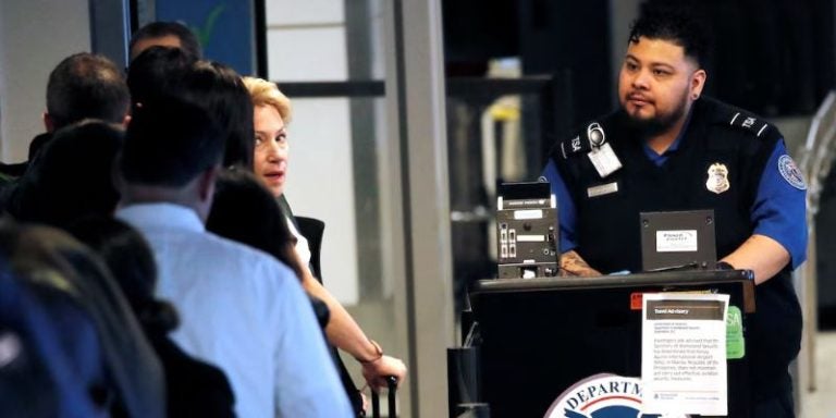 Adiós a la doble revisión: EE. UU. simplifica controles de seguridad en aeropuertos