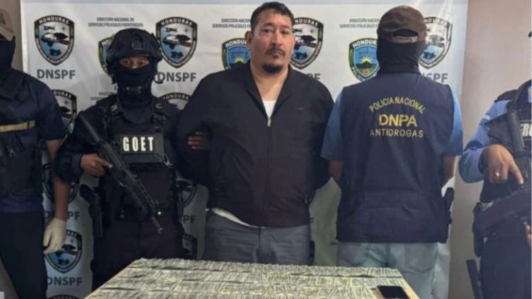 En libertad funcionario salvadoreño detenido en frontera con $60 mil sin justificar