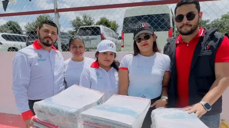 Entregan más de 1,000 títulos de propiedad en Orica, Francisco Morazán