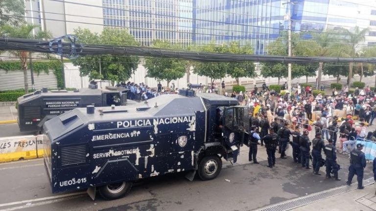 Inversionistas de Koriun abandonan Casa Presidencial: “vamos a volver por nuestro dinero”