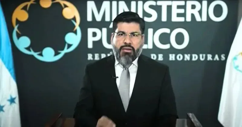 “Conspiración”, “extorsión” y “deténgalo”: las frases del fiscal Johel Zelaya contra el CNE