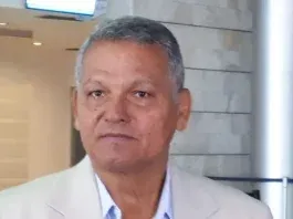 General en retiro cuestiona a FFAA por pedir al CNE dirigirse a la presidenta