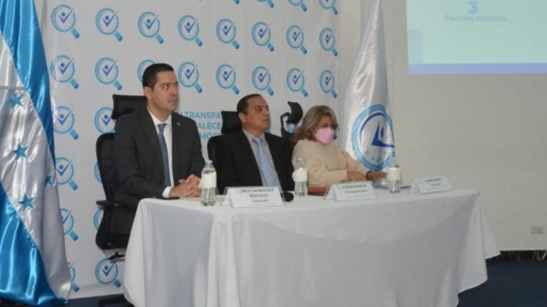 Política Limpia inicia acreditación de cuentas bancarias; sigue pendiente informe de primarias