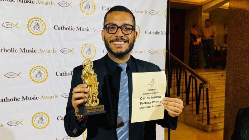 Hondureño premio Catholic Music