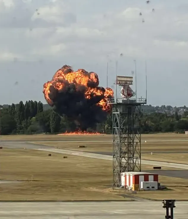 Cuatro muertos accidente aéreo aeropuerto de Southend Londres