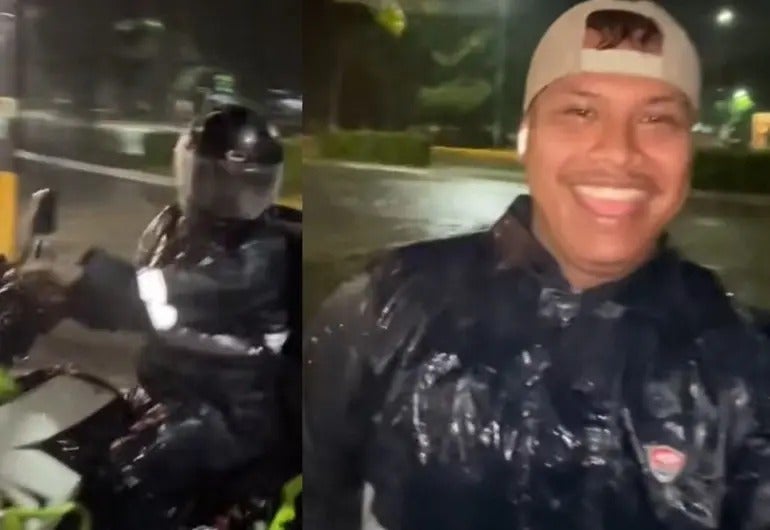 Repartidor se hace viral por entregar pedido bajo la lluvia