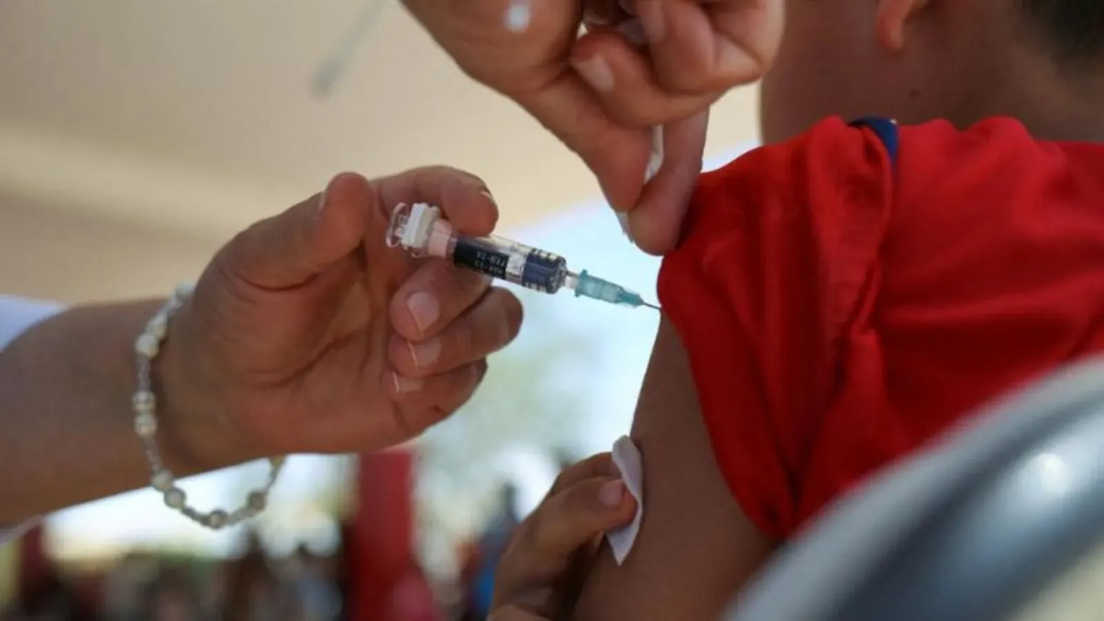 vacuna de sarampión a niños